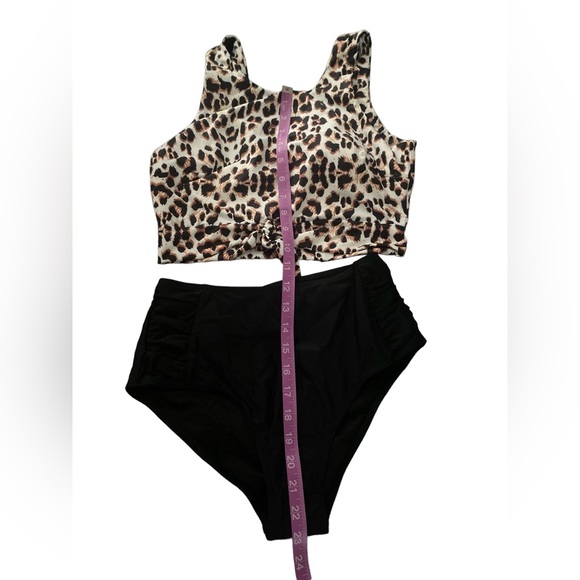 2 piece Women’s Black & Leopard High Waisted & High Neck Bikini, Sm - Picture 8 of 13